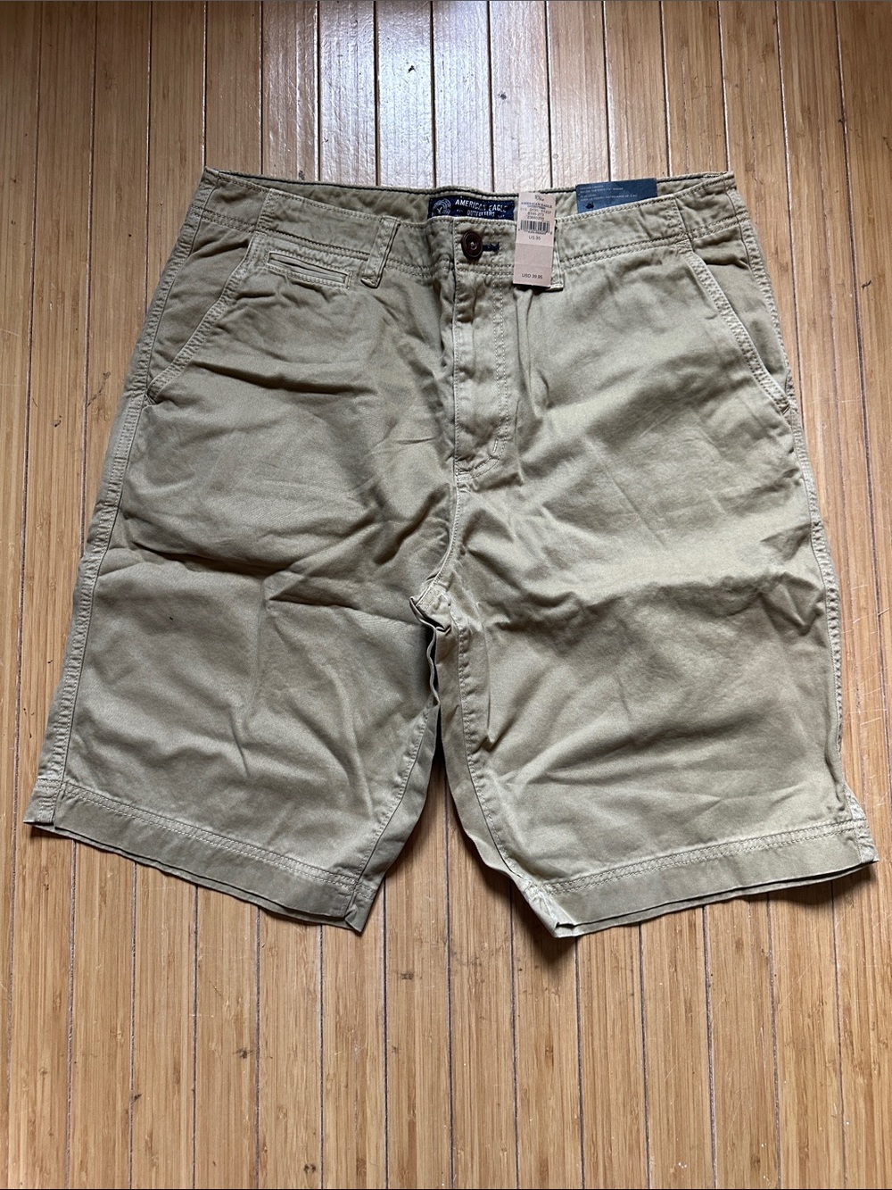 American Eagle Men's Khaki Shorts 35 waist
